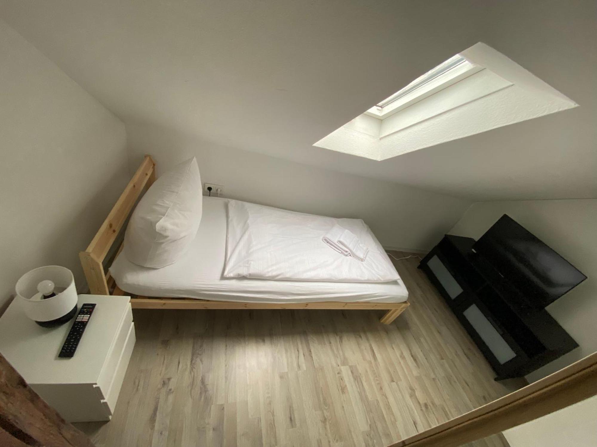 Appartement Mainblick Voll Ausgestattet, Kueche, Klima, Wanne *